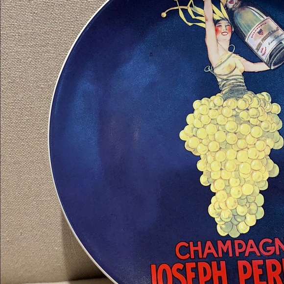 Pottery Barn Bubbly Decorative Plate - Picture 7 of 9